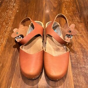 Mia wooden clog